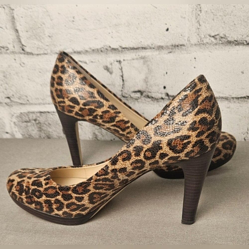 Franco Sarto Leopard Print Round Toe Classic Heels Pumps Size 8M - Picture 6 of 11